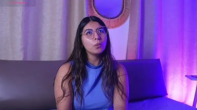 ShelleyMorell online show from November 3, 2025, 2:29 pm