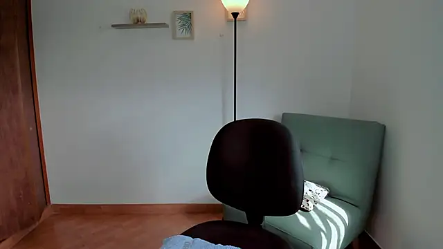 Lilabril online show from January 10, 2025, 7:54 pm