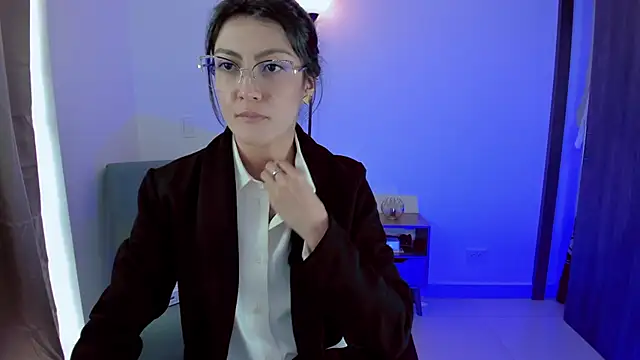 Lilabril online show from January 30, 2025, 5:17 pm