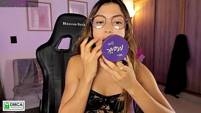 Lilabril online show from April 23, 2026, 2:41 pm