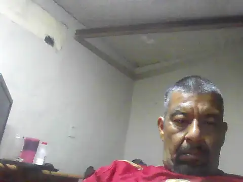 Snapshot of ElMasChingonMX chatting on October 14, 2025, 7:42 am ElMasChingonMX online show from October 14, 2025, 7:42 am
