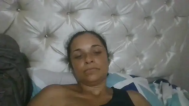 Snapshot of GiveLove1 chatting on December 13, 2025, 10:37 pm GiveLove1 online show from December 13, 2025, 10:37 pm