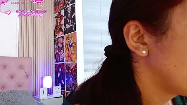 dayana mendoza69 online show from April 8, 2026, 9:04 pm