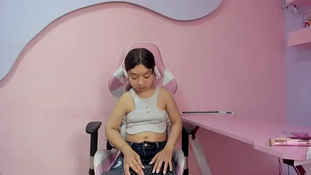 CharlotteMuller online show from February 24, 2026, 7:34 pm