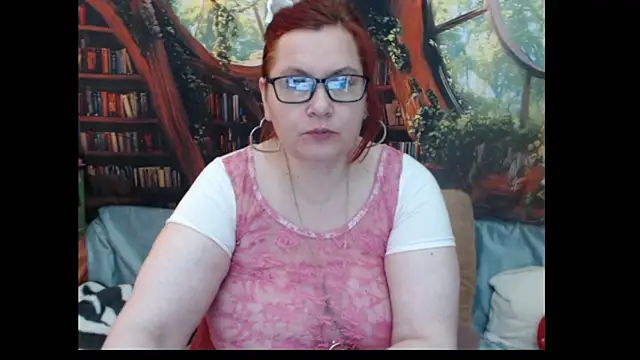 Snapshot of PlayfullMature chatting on May 28, 2026, 12:13 pm PlayfullMature online show from May 28, 2026, 12:13 pm