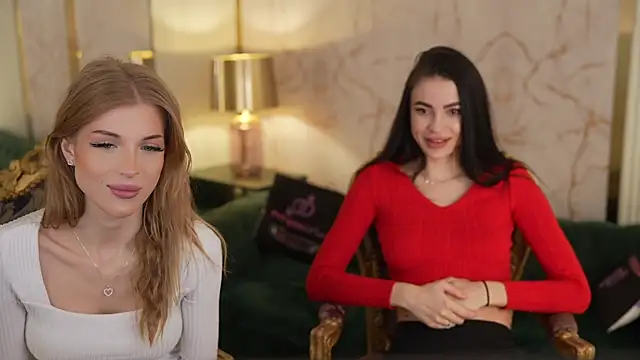 Tina Breeze online show from October 23, 2025, 7:40 am