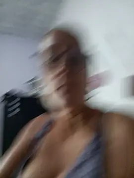 deisy summers47x online show from February 1, 2025, 11:43 am