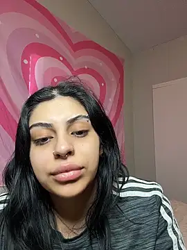 Snapshot of ThickerThanYoBitch chatting on February 22, 2026, 4:16 pm ThickerThanYoBitch online show from February 22, 2026, 4:16 pm