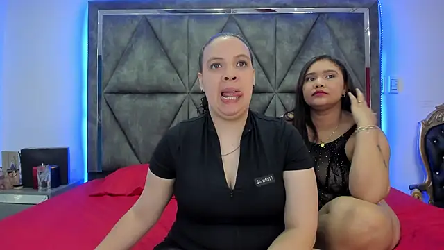 Snapshot of Danielaandximena chatting on March 1, 2025, 2:26 am Danielaandximena online show from March 1, 2025, 2:26 am