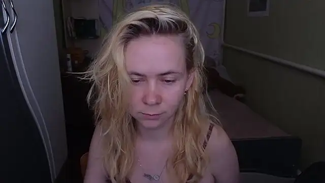 Riley Roo online show from March 31, 2026, 8:48 am