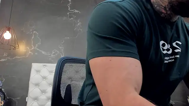 BruceDallas online show from December 11, 2024, 1:47 am