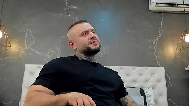 BruceDallas online show from December 12, 2024, 11:58 pm