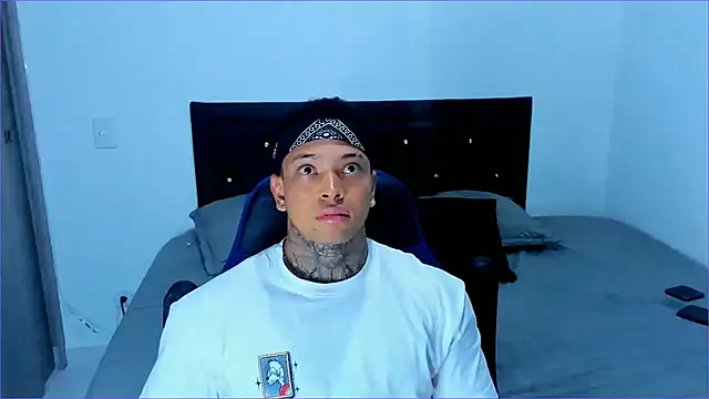 Stiven collins online show from January 25, 2025, 5:51 am