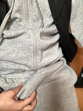 114514hlove online show from February 2, 2025, 1:23 am