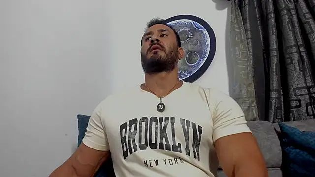 curt xxx online show from July 19, 2026, 5:44 am