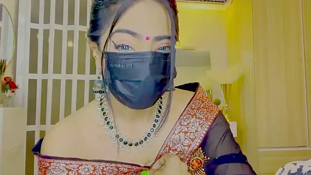 Monalisadon018 online show from April 11, 2026, 7:51 pm