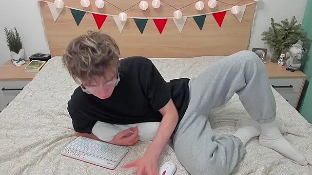 Fandi 777 online show from January 10, 2025, 1:09 pm