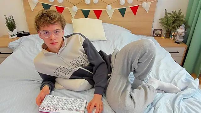 Fandi 777 online show from January 15, 2025, 8:51 am