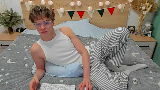 Fandi 777 online show from January 21, 2025, 2:48 pm