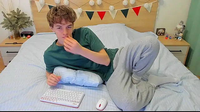 Fandi 777 online show from February 8, 2025, 5:18 am