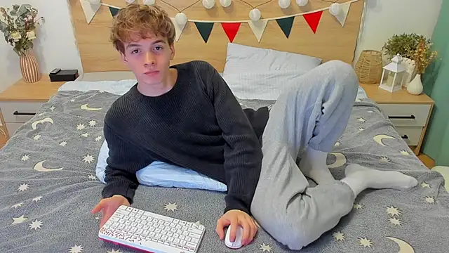 Fandi 777 online show from March 9, 2025, 7:05 pm