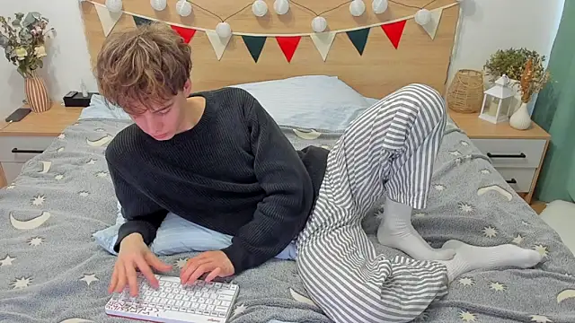 Fandi 777 online show from March 13, 2025, 10:57 am