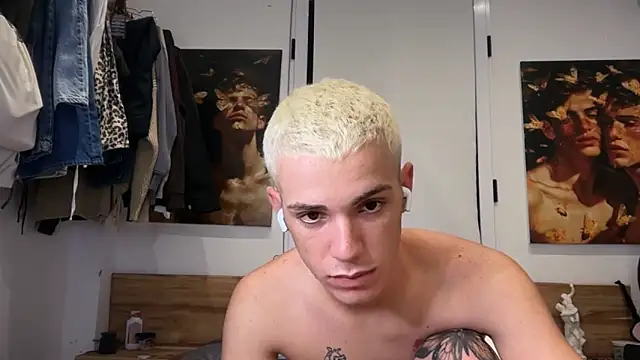 Snapshot of Cristian_Delgado chatting on February 3, 2026, 6:51 am Cristian Delgado online show from February 3, 2026, 6:51 am