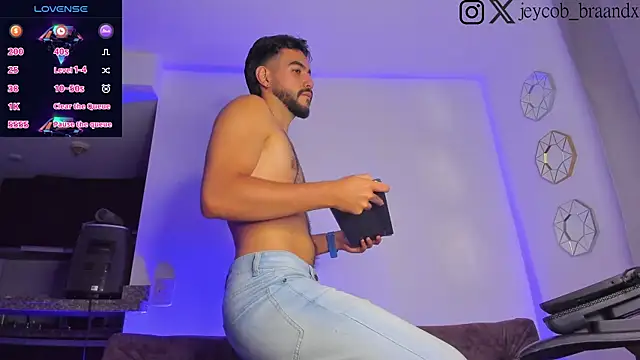 JeycobxBraand online show from December 17, 2024, 11:49 pm