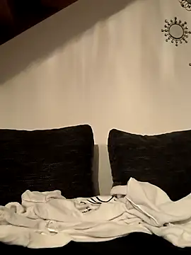 Snapshot of LadySaraah34 chatting on November 13, 2025, 11:14 pm LadySaraah34 online show from November 13, 2025, 11:14 pm