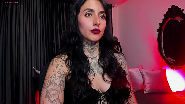 Snapshot of nasty_aliice1 chatting on May 14, 2026, 5:36 am nasty aliice1 online show from May 14, 2026, 5:36 am