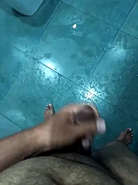 Snapshot of bobyyboyy1 chatting on February 21, 2026, 4:02 am bobyyboyy1 online show from February 21, 2026, 4:02 am