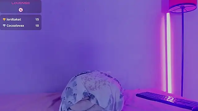 Snapshot of Mikasa_Horny chatting on January 17, 2025, 6:02 pm Mikasa Horny online show from January 17, 2025, 6:02 pm