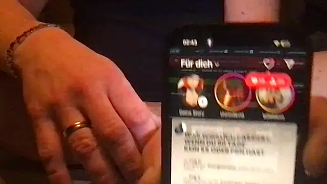 Snapshot of SandraSissy_76 chatting on October 19, 2025, 12:44 am SandraSissy 76 online show from October 19, 2025, 12:44 am