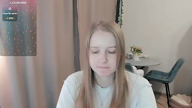 Snapshot of Alyaley chatting on July 12, 2026, 9:11 am Alyaley online show from July 12, 2026, 9:11 am