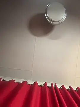 Astoria Moon online show from February 20, 2026, 7:25 pm