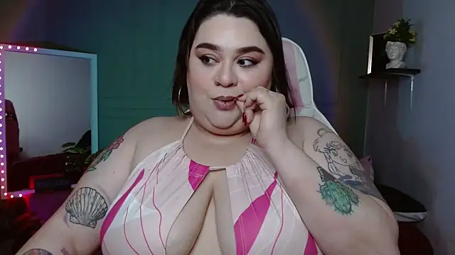 tiffany laurens online show from December 7, 2024, 6:21 am