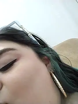 tiffany laurens online show from March 1, 2025, 9:04 pm