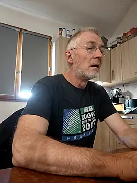 Snapshot of 60philippe chatting on June 9, 2026, 10:16 am 60philippe online show from June 9, 2026, 10:16 am