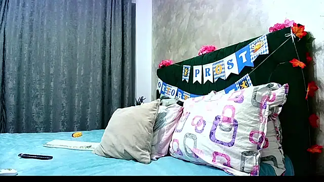 Snapshot of MikySWeet7 chatting on October 5, 2025, 7:12 pm MikySWeet7 online show from October 5, 2025, 7:12 pm