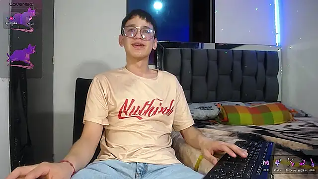 Snapshot of Mr_daren_ chatting on January 31, 2025, 9:05 pm Mr daren online show from January 31, 2025, 9:05 pm