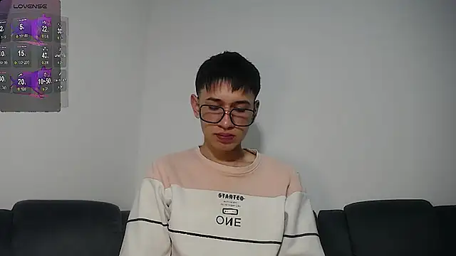 Snapshot of Mr_daren_ chatting on March 6, 2025, 5:54 pm Mr daren online show from March 6, 2025, 5:54 pm