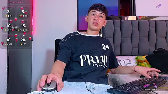 Snapshot of Mr_daren_ chatting on September 16, 2025, 5:25 pm Mr daren online show from September 16, 2025, 5:25 pm