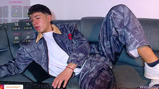 Mr daren  online show from April 7, 2026, 6:08 pm