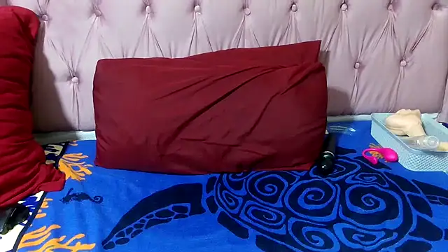 SweetMellowX1 online show from December 22, 2025, 3:14 am