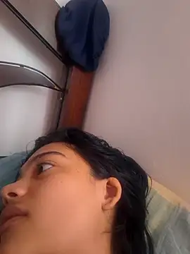 littlemelii online show from February 21, 2026, 3:46 pm