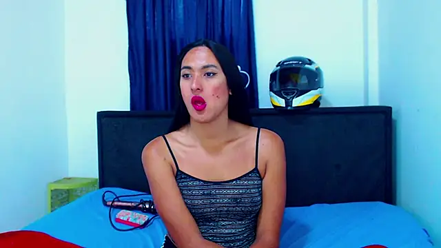 misss estrella online show from March 29, 2026, 2:39 pm