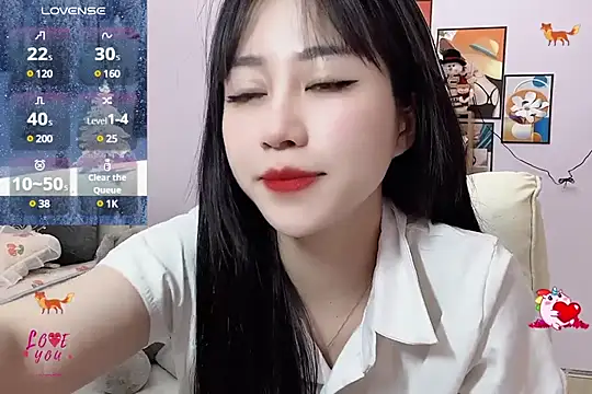  LLisa  online show from February 21, 2025, 7:21 pm