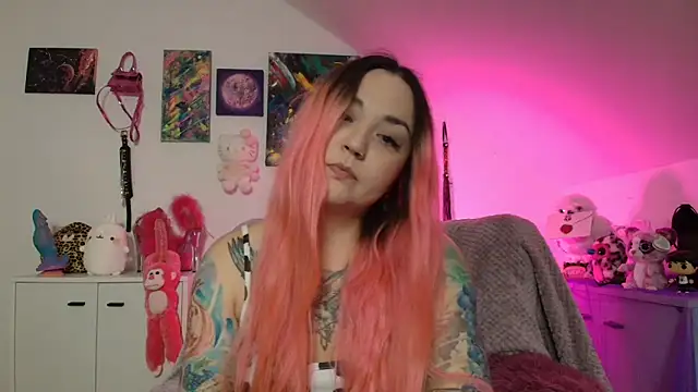 PinkHurricaneOfficial online show from October 31, 2025, 9:38 pm