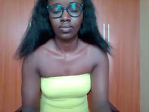 Snapshot of sexy_darleen23 chatting on April 27, 2026, 8:56 am sexy darleen23 online show from April 27, 2026, 8:56 am