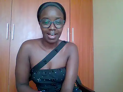 Snapshot of sexy_darleen23 chatting on May 2, 2026, 10:42 am sexy darleen23 online show from May 2, 2026, 10:42 am